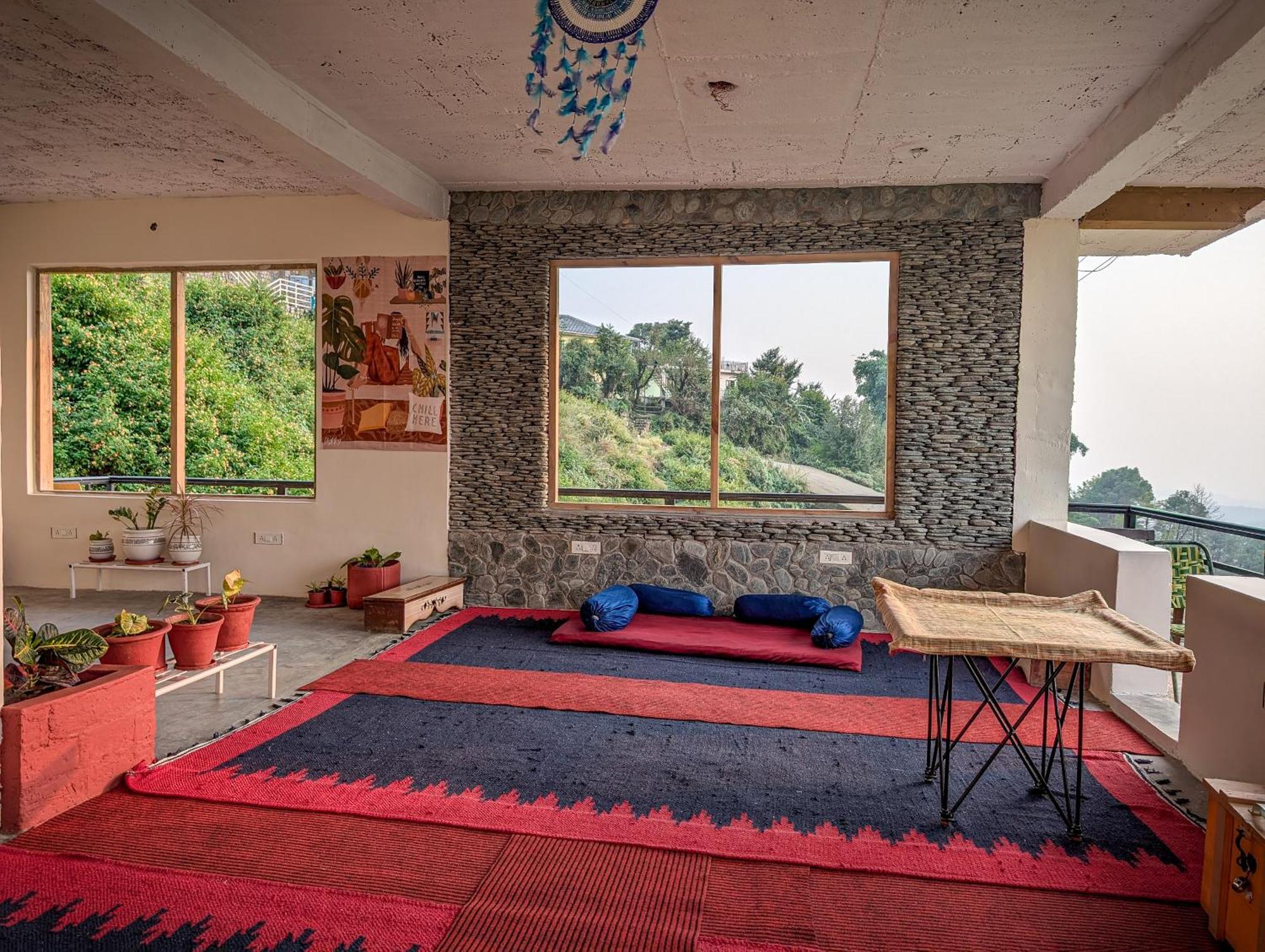 Hobo Hostel Dharamshala Eksteriør bilde