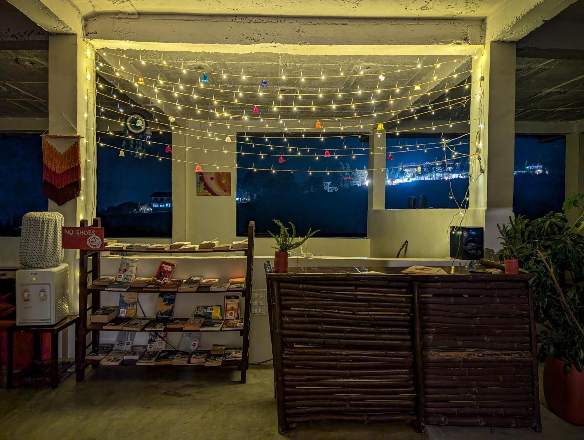 Hobo Hostel Dharamshala Eksteriør bilde