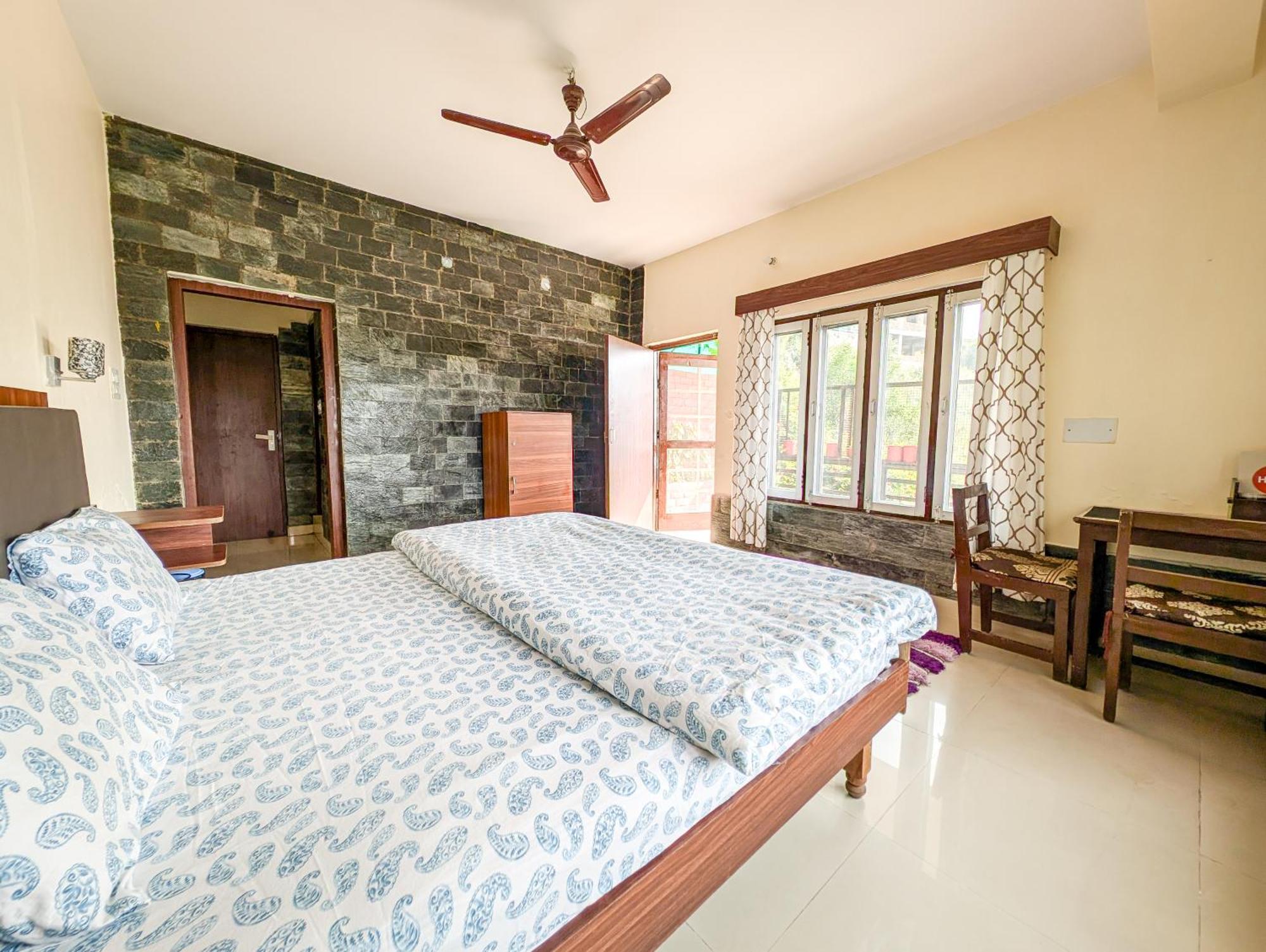 Hobo Hostel Dharamshala Eksteriør bilde